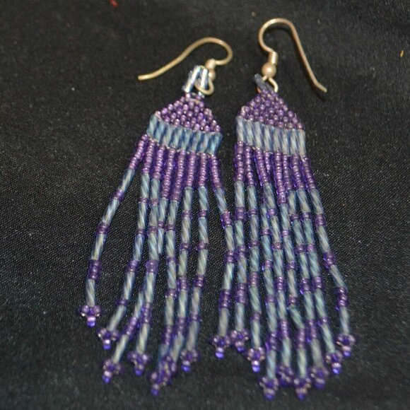 Vintage Style Throwback Lavender & Grey Beaded Boho Drop Earrings - Hand… - Picture 2 of 2